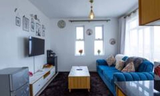 Riruta Apartment | Urban Elegance: Luxury 2BR Apt with Pool in Kilimani, Nairobi.