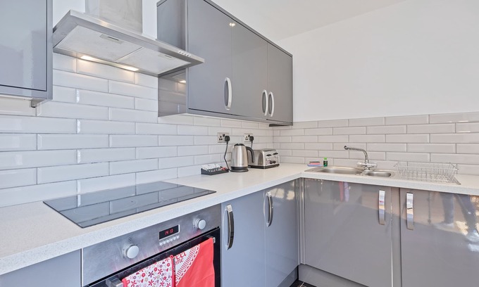 Kemptown Apartment | Urban Heights | By My Getaways
