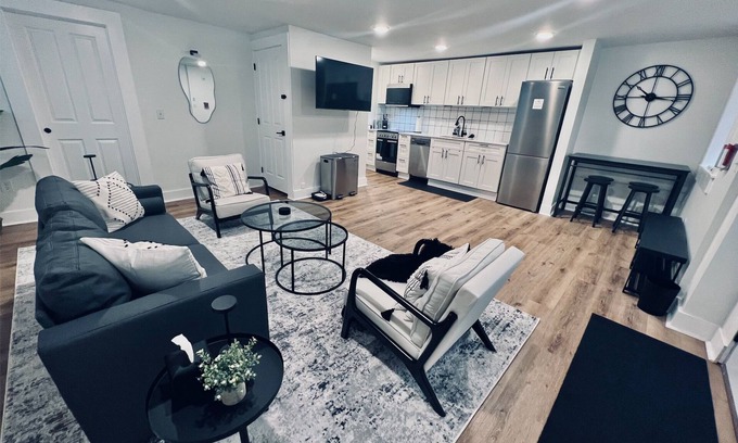 Mount Auburn Apartment | Urban Oasis, OTR Near Casino & Downtown! - 2 beds