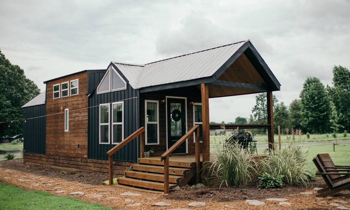 Boaz House | URBAN PINES “Southern Comfort” UniqueTINY HOUSE VIBE