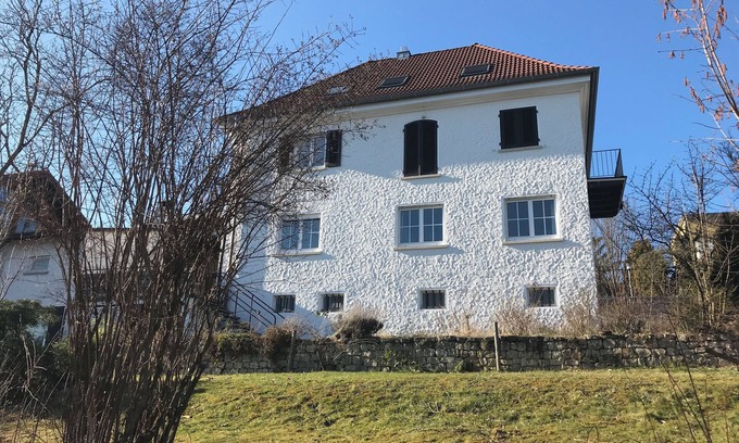 Hofherrnweiler House | Urban villa with sunny garden