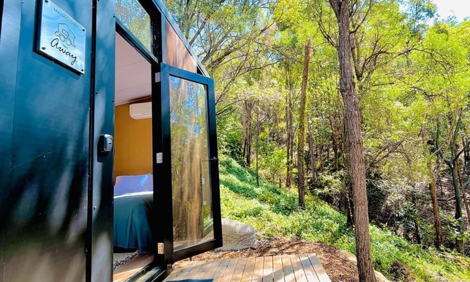 Maudsland House | Urban Wilderness 1 Tiny Away