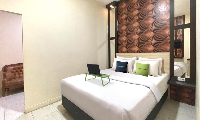 Palopo Hotel | Urbanview Hotel Harapan Palopo