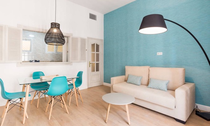 La Merced Apartment | Urbe10 Plaza de la Merced 1 Bedroom Apartment (2B)