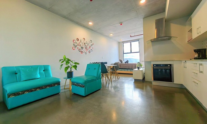 La California Apartment | URBN Barrio Escalante Studio with A/C & Parking