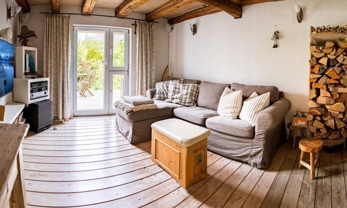 Hemsbach Cottage | Urgemütliches Landhaus von 1902 Spessartidylle pur