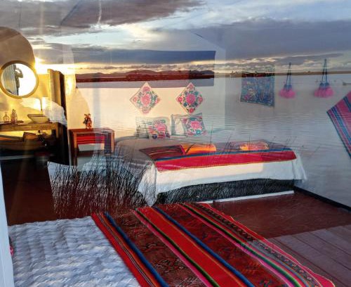 Puno House | Uros mayakiwa
