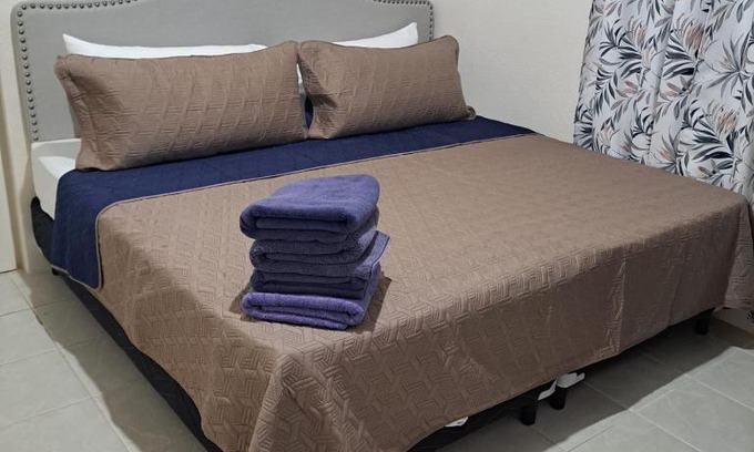 Speightstown House | Uthelina
