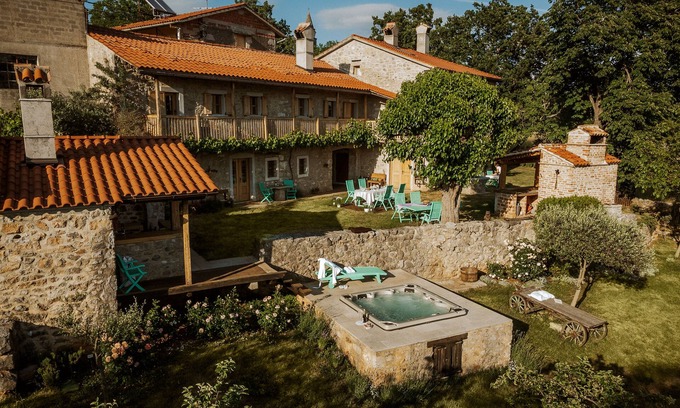 Sezana Villa | Utovlje 8, Sezana, Mediteran-Karst region