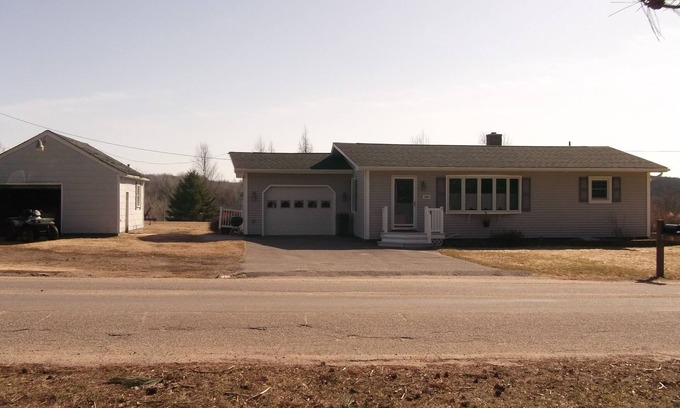 Iron River House | " UTV, ATV and Snowmobilers Dream"!
