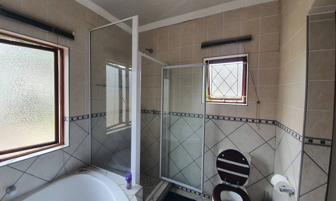 Uvongo House | Uvongo Coastal Oasis