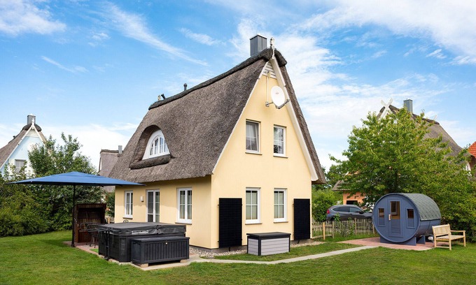 Hohenkirchen House | Vacation home for 5 guests with 85m² in Hohenkirchen OT Beckerwitz (147653)