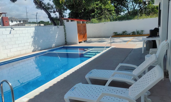 Tonsupa House | Vacacional exclusive house for family group and friends,5 min from the Beach