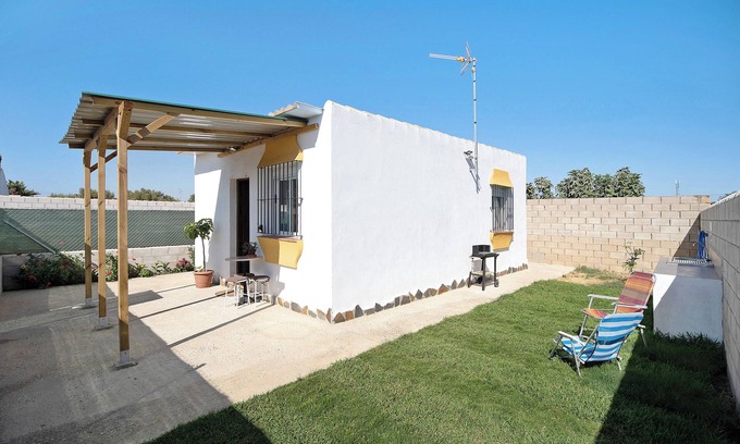 Los Franceses-la Vega House | Vacation Home 'Casa Manoli Chiclana 2' with Private Terrace
