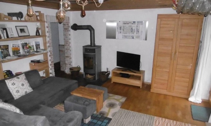 Tauberbischofsheim Apartment | Vacation apartment (75sqm) with outdoor pool