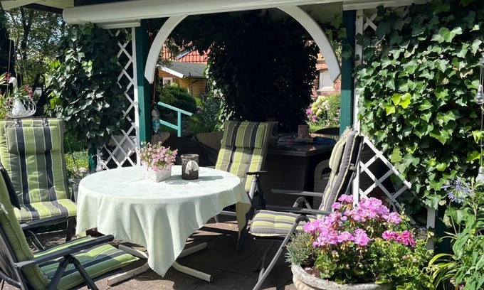 Edemissen Apartment | Vacation apartment Residenz zur Ahlsburg - Apartment with 2 bedrooms