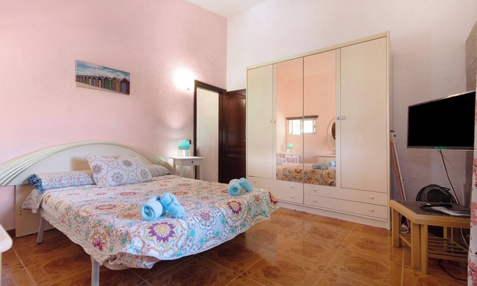 La Solana Apartment | Vacation Apartment 'Vivienda V Torres 2' with Private Terrace and Wi-Fi