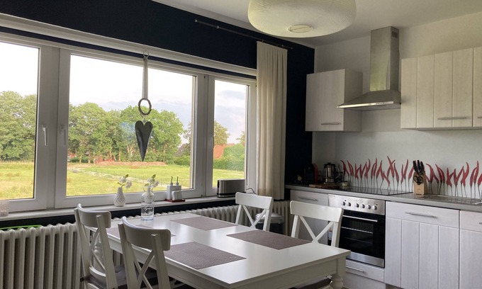 Westoverledingen Apartment | Vacation apartment directly on the Ems dyke in an idyllic location