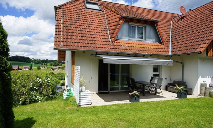 Oberreichenbach Apartment | Vacation apartment with cozy terrace in the northern Black Forest