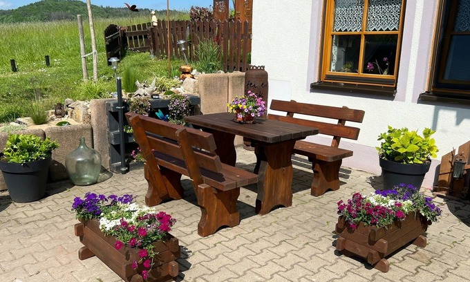 Pruhl Apartment | Vacation apartment in the Steigerwald, lovingly furnished. quiet location with pool