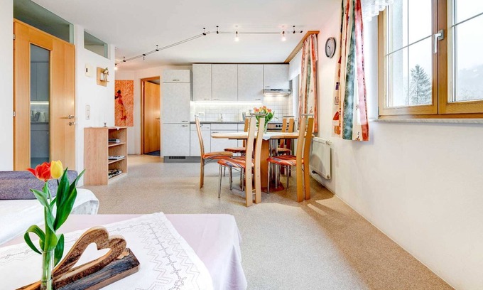 Sonntag Apartment | Vacation apartment 2-4 persons 1 - House Nigsch
