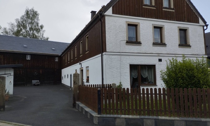 Kirchenlamitz Apartment | Vacation apartment - Bauernhof Riedel