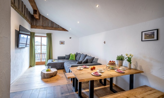 Marquartstein Apartment | Vacation apartment Kirschbaum 75 m², 1-4 persons, 2 bedrooms, eat-in kitchen, shower/WC, WLAN