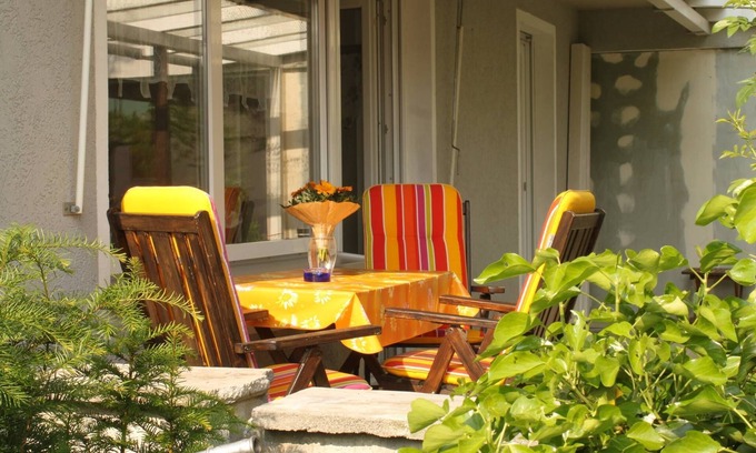 Riedering Apartment | Vacation apartment 72 sqm for 2-6 persons with 2 bedrooms and terrace
