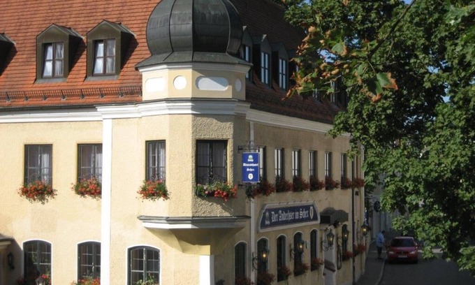 Altotting Apartment | Vacation apartment Altstadthotel Schex