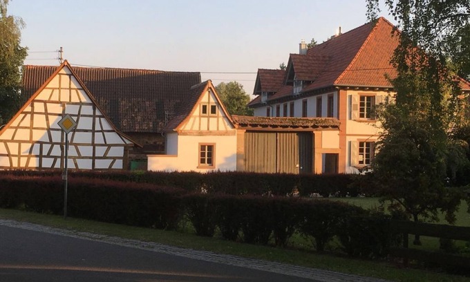 Dierbach Apartment | Vacation apartment "Alte Mühle Dierbach" - apartment/flat, shower and bath, WC,