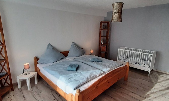 Volkholz Apartment | Vacation apartment (80sqm) with oven and fully equipped kitchen