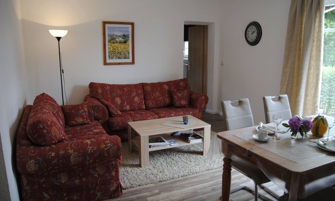 Hilgenriedersiel Apartment | Vacation apartment directly by the dike