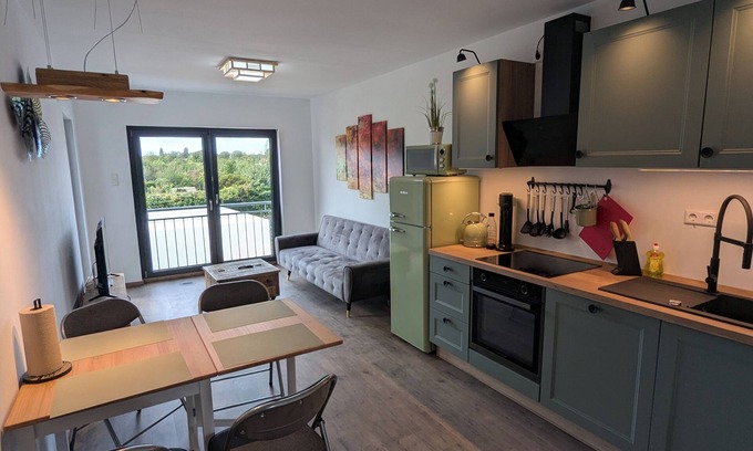 Gross Stockheim Apartment | Vacation apartment Lehmann 2 Tokyo