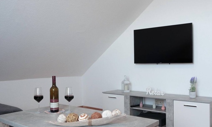 Irsch Apartment | Vacation apartment Grauschiefer - Weinstube Ferienwohnungen Johann Benzschawel