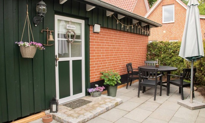Bak Apartment | Vacation apartment "Löwenzahn" - vacation apartment, ground floor, 2 bedrooms