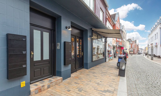 Zentrum Apartment | Vacation apartment Mok fast in Husum for up to 3 people