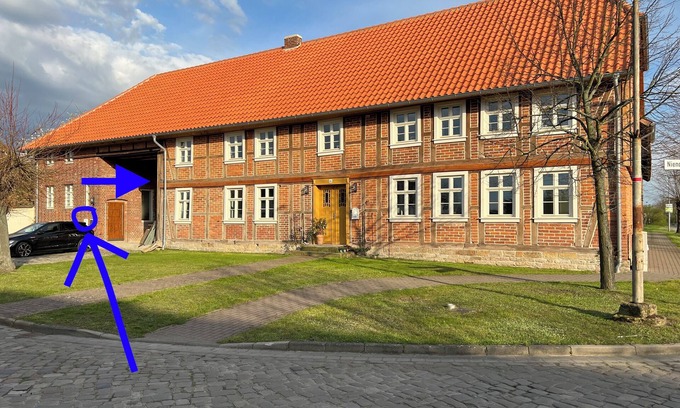 Oebisfelde Apartment | Vacation apartment & studio with outdoor lounge & barbecue