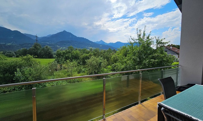 Satteins Apartment | Vacation apartment with mountain view Holiday apartment with mountain view