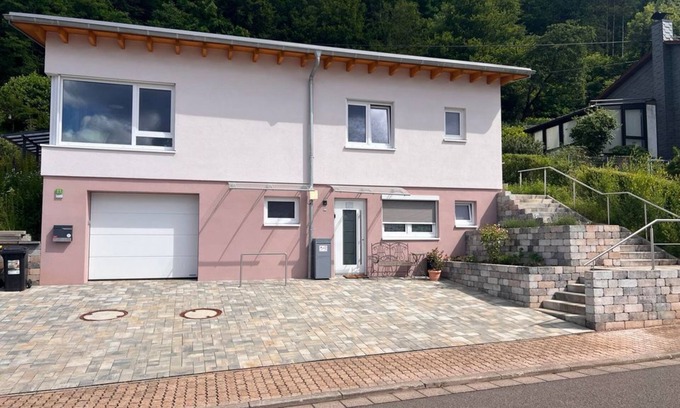 Ueberherrn Apartment | Vacation apartment Waldblume
