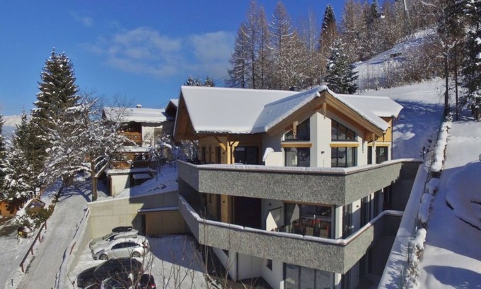 Alpendorf Apartment | Vacation apartment/apartment for 10 guests with 120m² in Sankt Johann im Pongau (164345)