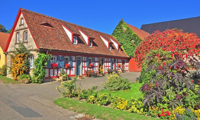 Reichardsroth Condo | Vacation between nature and culture