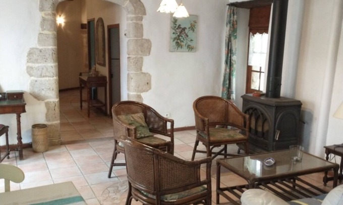 Allemagne-en-Provence Apartment | Vacation apartment/apartment for 4 guests with 80m² in Allemagne-en-Provence (172704)