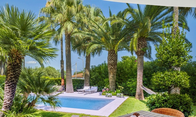 Gallina House | VACATION HOME 300 MT. BY THE SEA OF FINE GOLDEN SAND WITH PRIVATE POOL