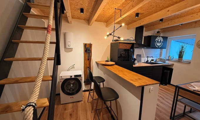 Griethausen House | Vacation home ALTES FISCHERHAUS Kleve BED & BUBBLES