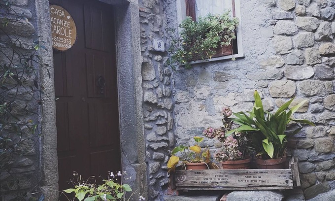 Arlia House | Vacation home Carole at the foot of the castle in the village of Verrucola di Fivizzano