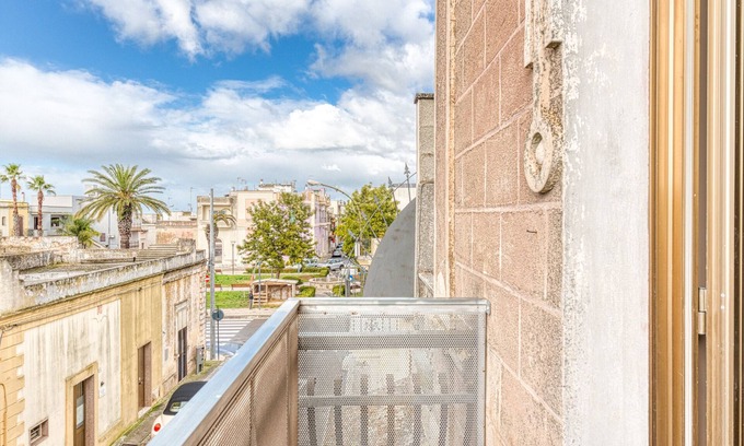 Ugento House | Vacation Home "Cod 278 al Centro del Paese" near Beach with Balcony & Wi-Fi