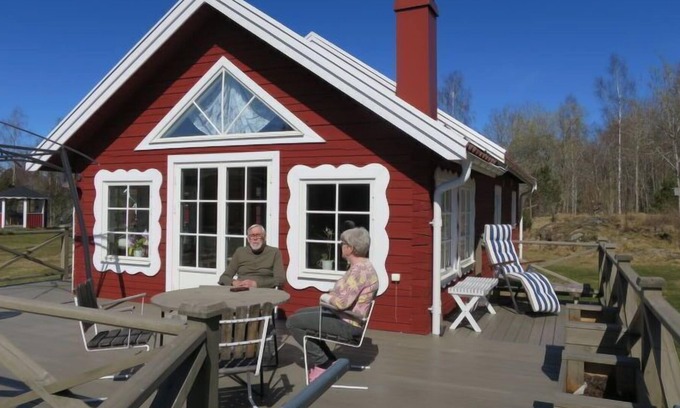 Granna House | Vacation home Hägnen (SND111) in Gränna - 4 persons, 1 bedrooms