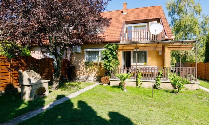 Balatonfenyves House | Vacation home Kaiser by Interhome