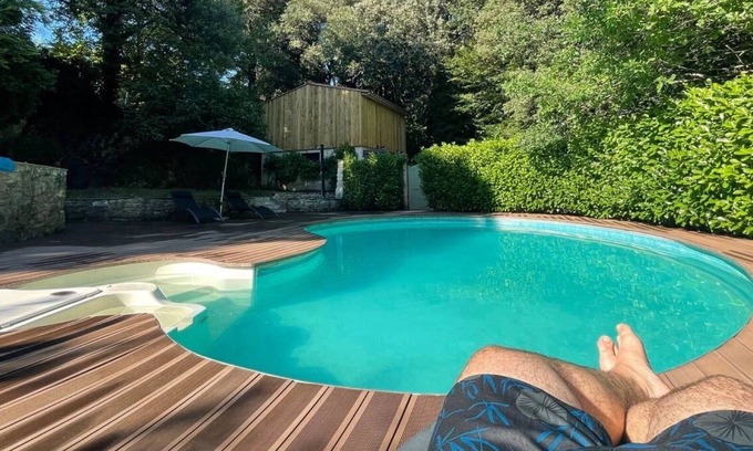 Veyrignac House | Vacation Home "La Boetie Du Ponchet" with Private Heated Pool, Private Terrace & Wi-Fi