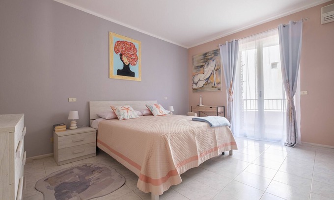 Barcellona Pozzo di Gotto House | Vacation Home "La Casa Di Wioletta" with Sea View, Private Terrace & Wi-Fi